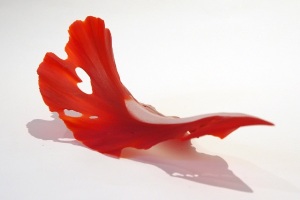 小曽川瑠那　「陽のしずく」　ガラス　17.5×8×6.5cm