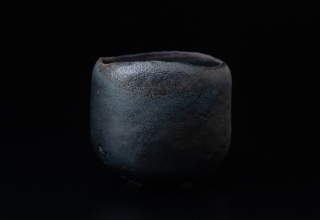 「瑠璃黒茶盌」11.2×10.3cm